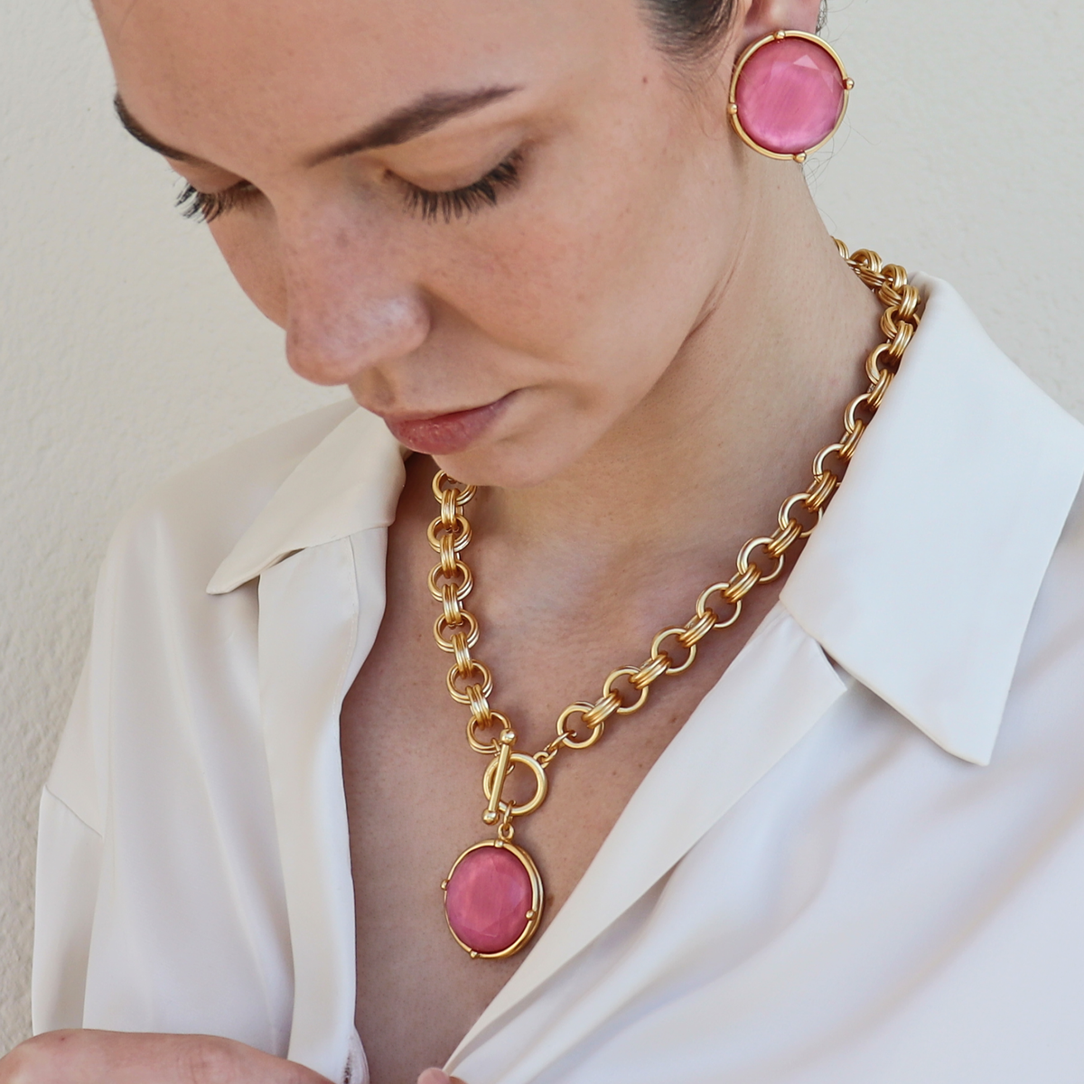 Cabochon Pendant Necklace - 24k Gold Plated