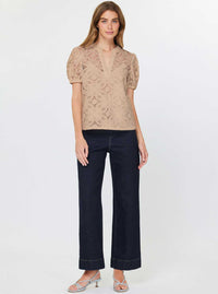 Lace V-neck short sleeve blouse