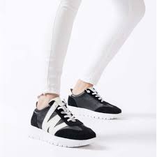 Wonders - Black/White
